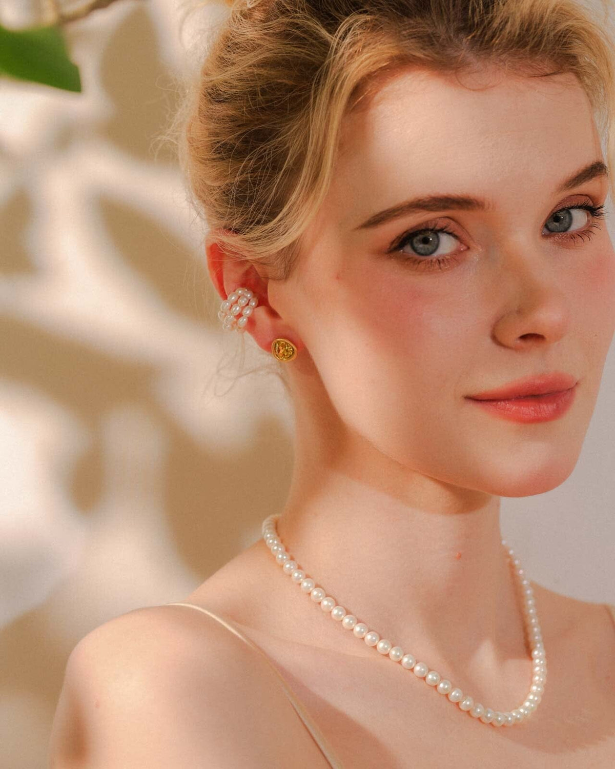 Austrian Crystal Stud Earrings earrings Vinty Jewelry 