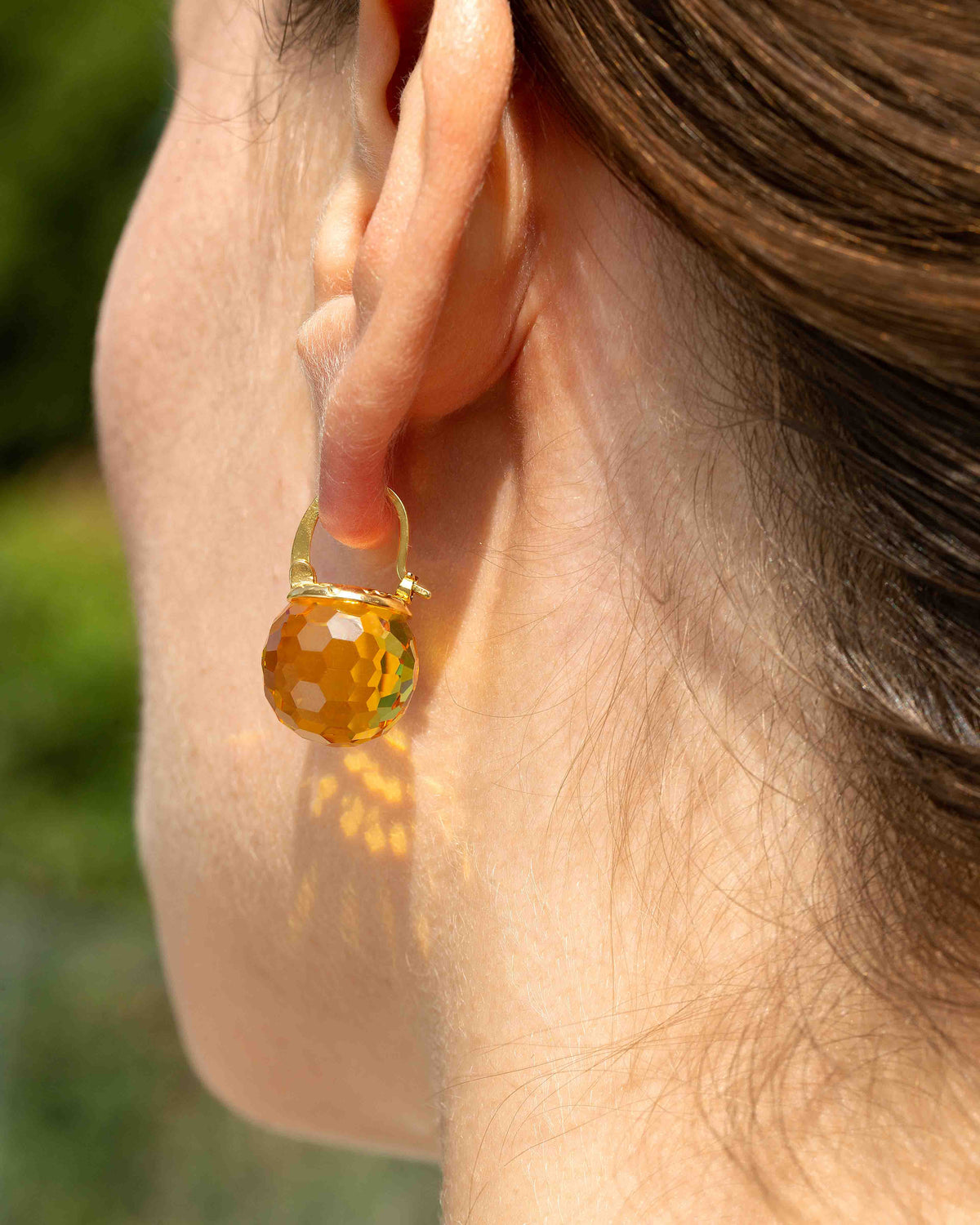 8cm Clip-On Long Drop Earrings – Big Austrian Crystal & Sparkly Red Glass – Gold Tone – Retro Party Jewelry