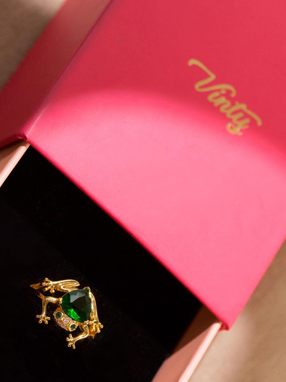 Frog Ring With Emerald Stone Vinty Jewelry