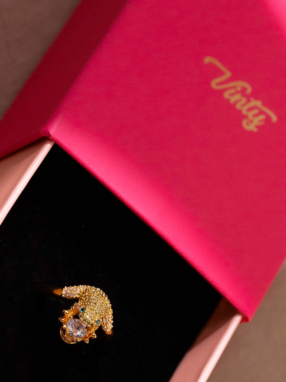 Frog Ring With Sparkling CZ Stones Vinty Jewelry